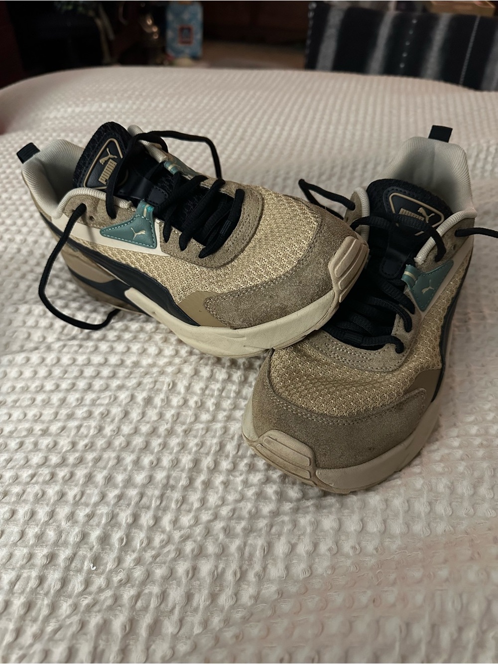 PUMA Vis2k Suede Sneakers Mens 8.5 fits women’s 10